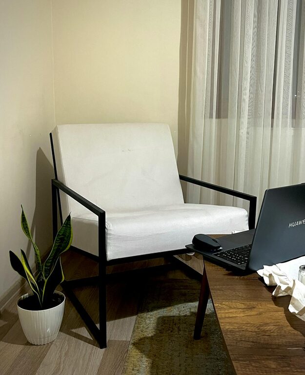 Tips for Creating a Cozy and Inviting Home Office Space